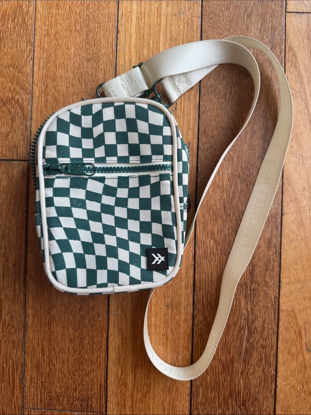 Checkerboard Crossbody Bag in Green & Cream - Unbranded